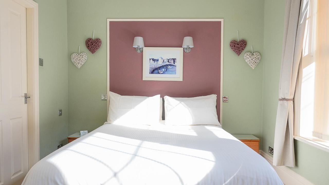 וויטבי Crescent Lodge Guest House חדר תמונה