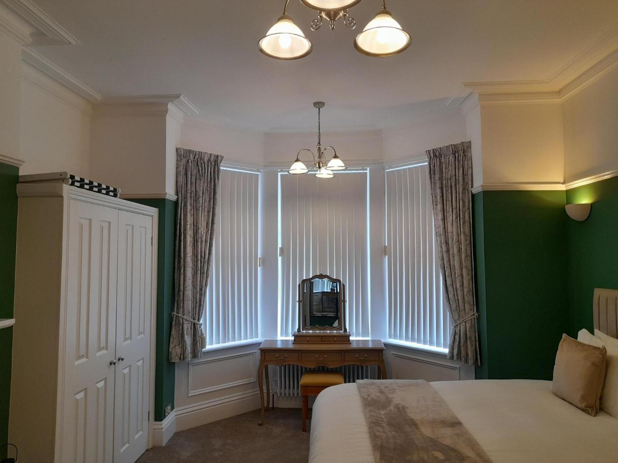 וויטבי Crescent Lodge Guest House חדר תמונה