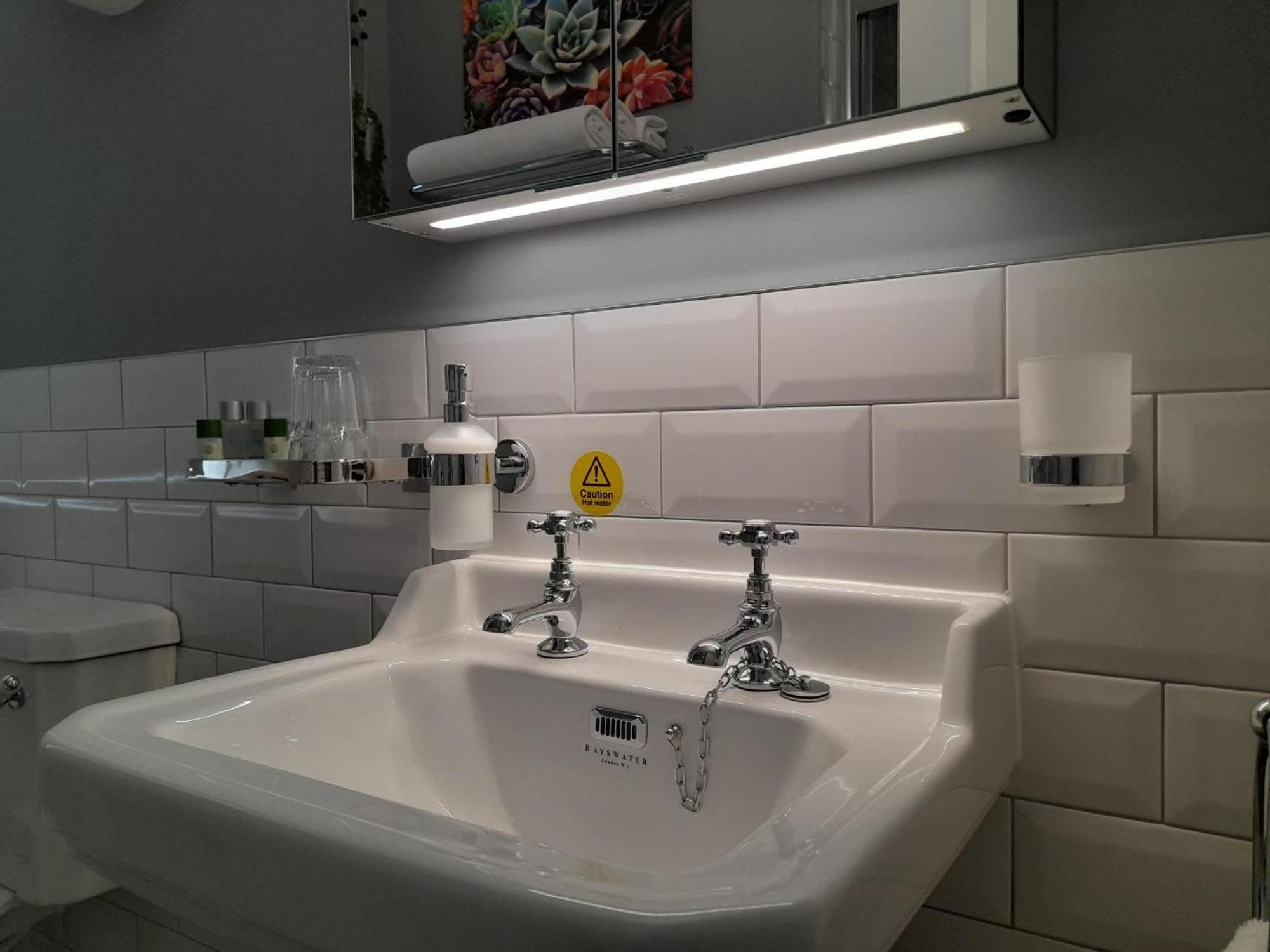 וויטבי Crescent Lodge Guest House חדר תמונה