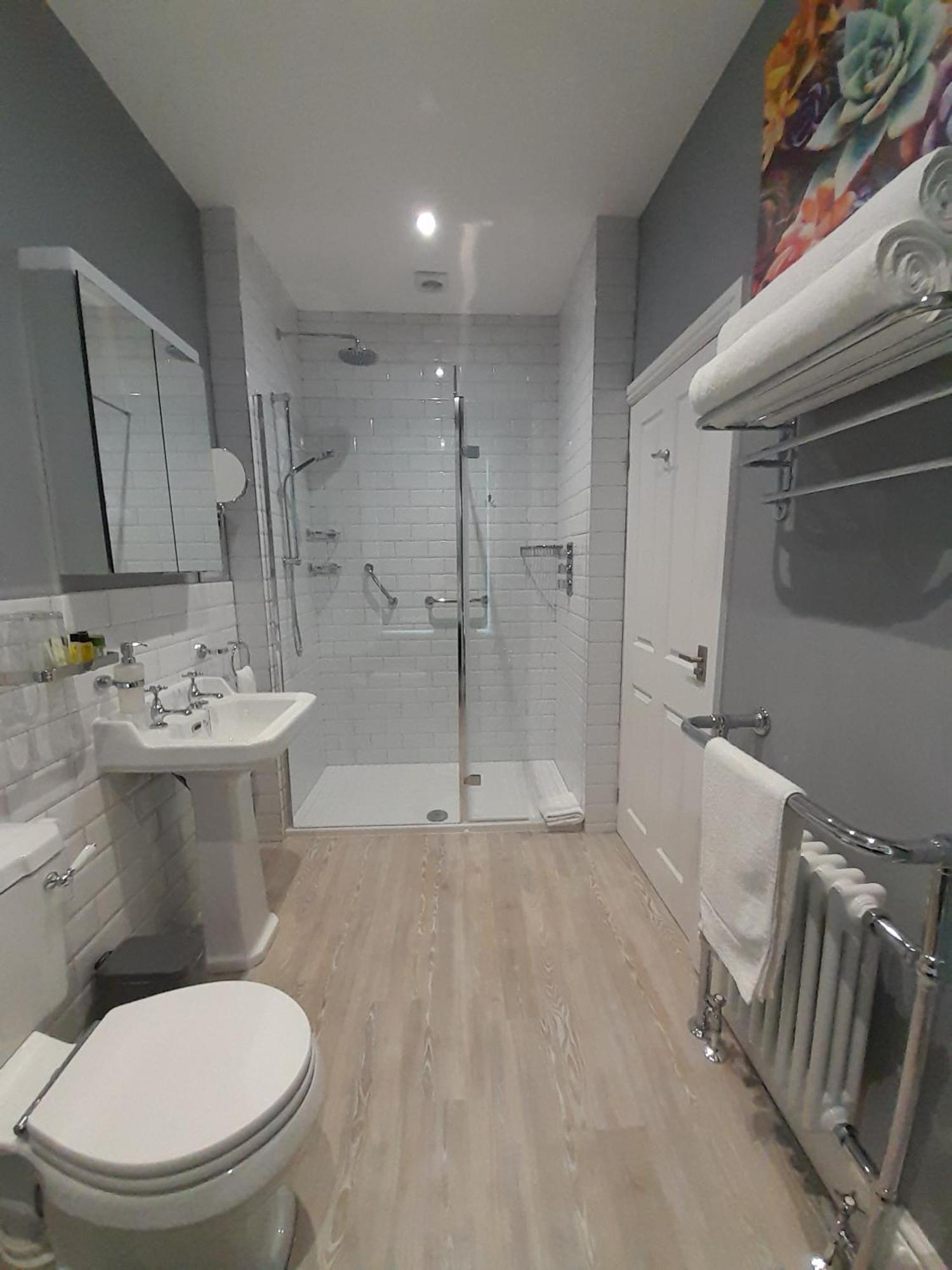 וויטבי Crescent Lodge Guest House חדר תמונה