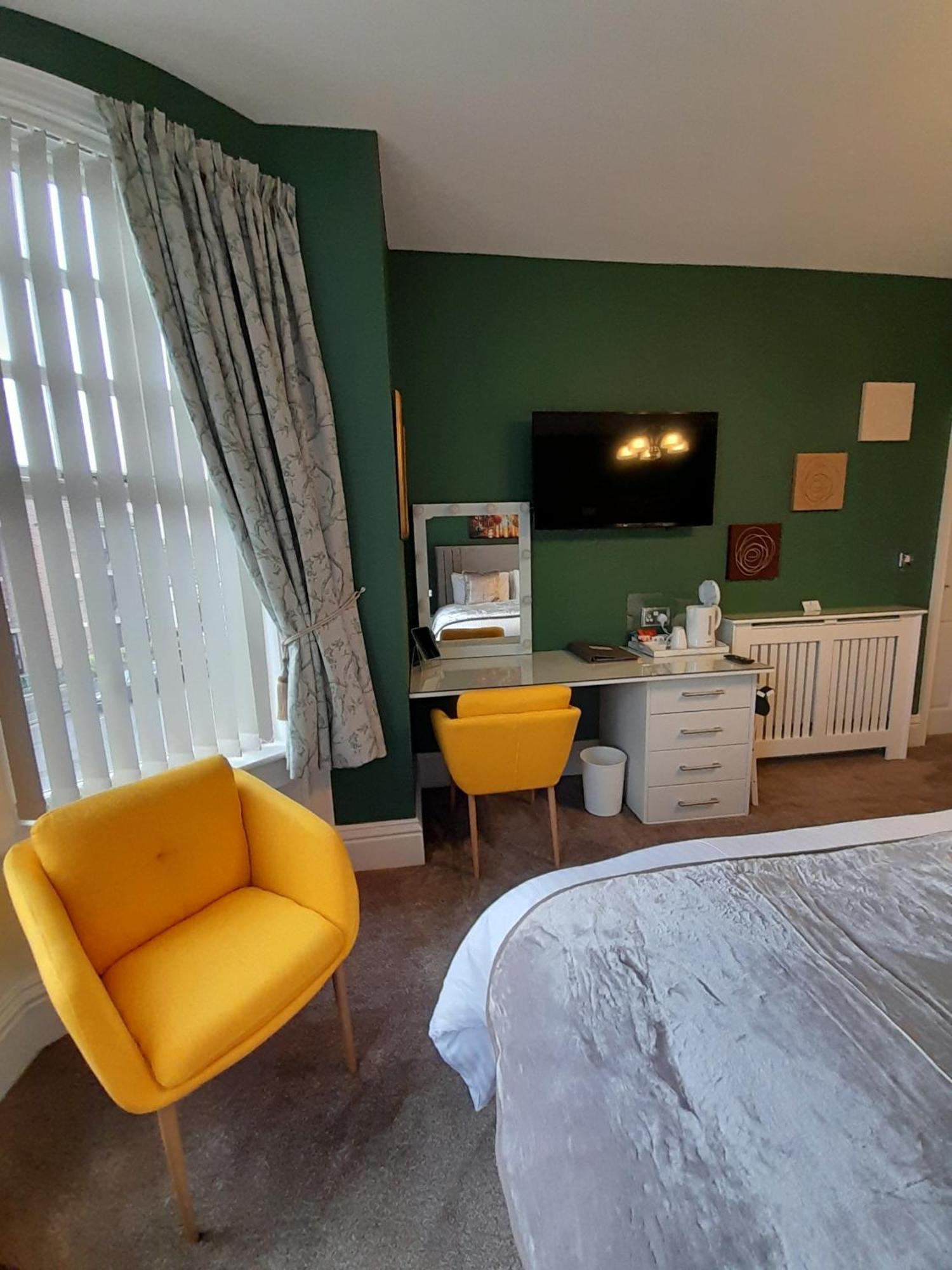 וויטבי Crescent Lodge Guest House חדר תמונה